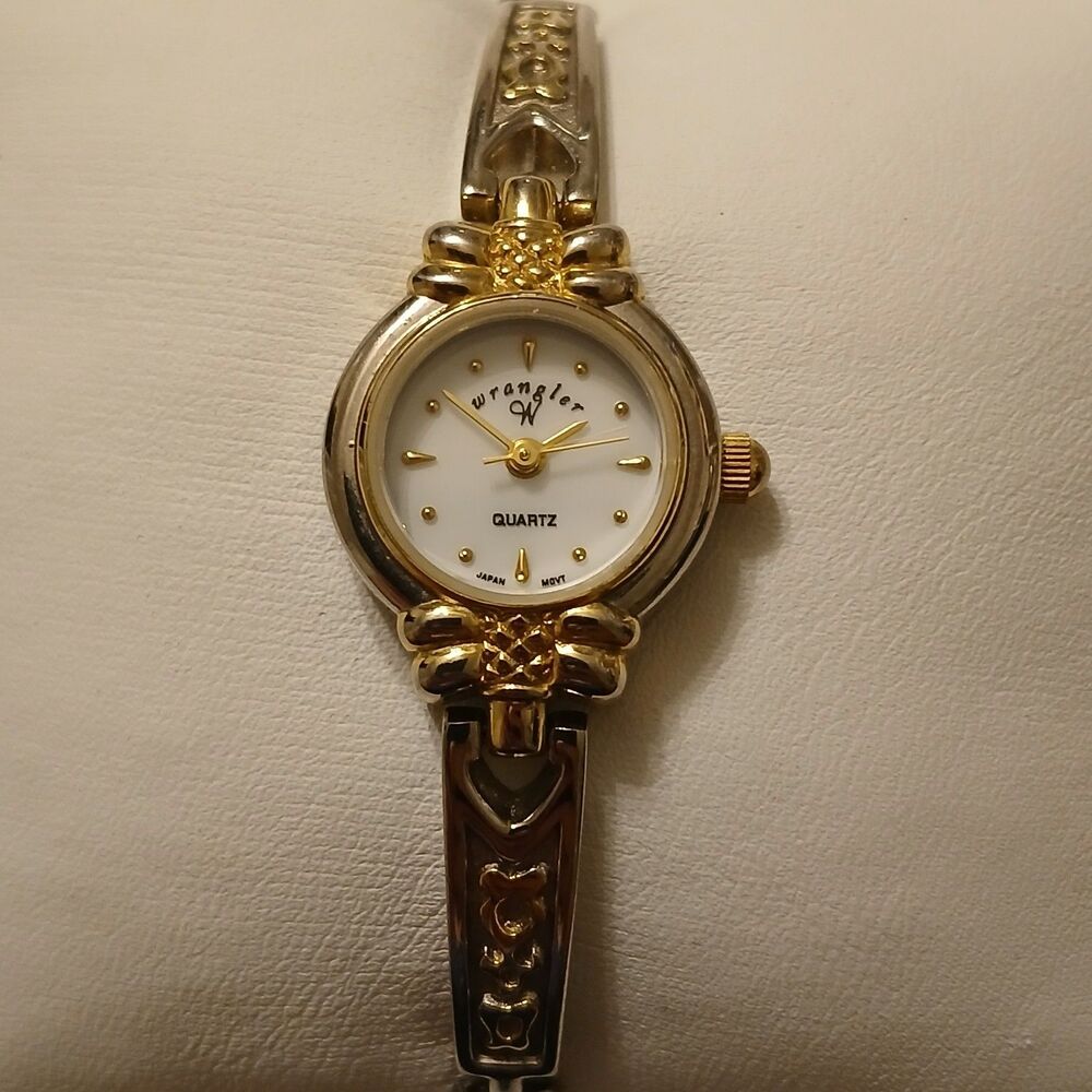 VTG Wrangler Women's Two-Toned Japan Quartz Movt Bracelet Decorative Watch 19mm